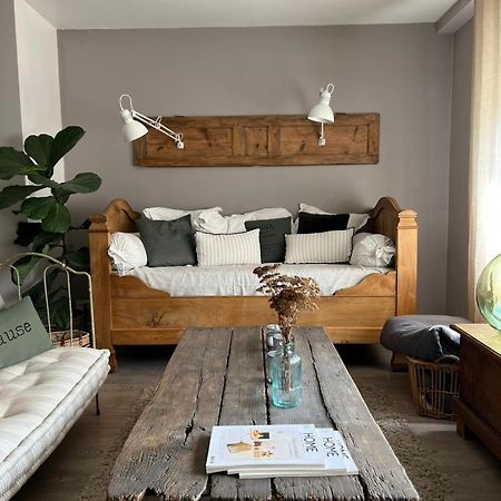 Les Chambres De Pauline Avec Spa Et Climatisation Albertville Esterno foto