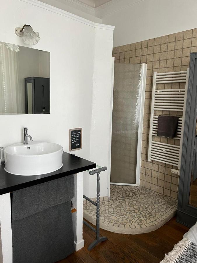 Les Chambres De Pauline Avec Spa Et Climatisation Albertville Esterno foto