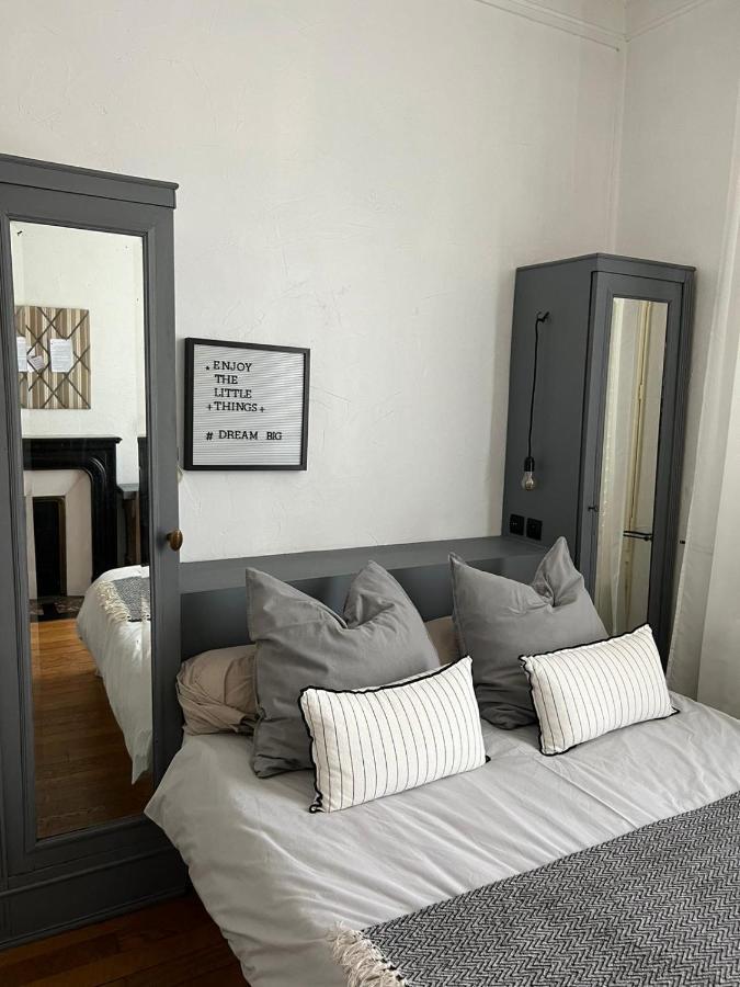 Les Chambres De Pauline Avec Spa Et Climatisation Albertville Esterno foto